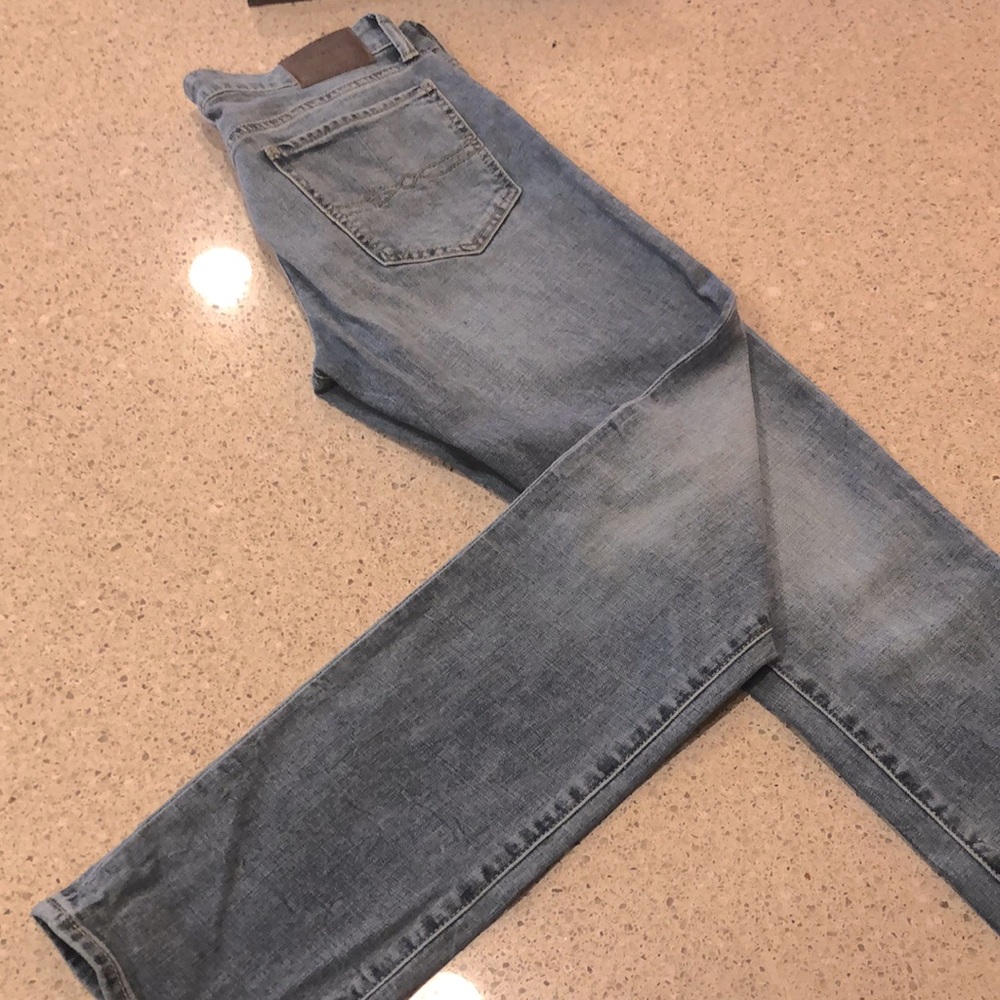 Lucky Brand Women’s Jeans Straight Size: 6 / 28L